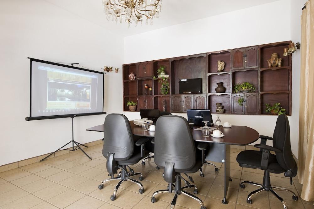 Hotel Mozonte 3*