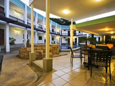 Mozonte Hotel